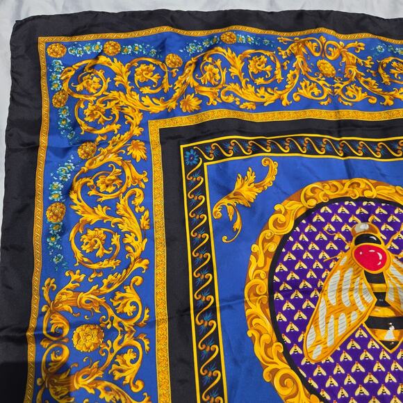 Vintage Charmelle Queen Bee Silk Scarf Rolled Hem Blue Gold Black - Picture 3 of 12